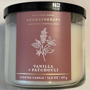 BATH & BODY WORKS VANILLA + PATCHOULI CANDLE